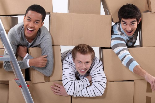 Careful packing and loading for North Finchley removals
